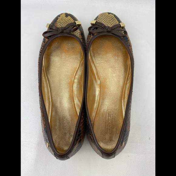 Coach Leather Stain Skin Flat Shoes Sz 7B - Picture 4 of 12